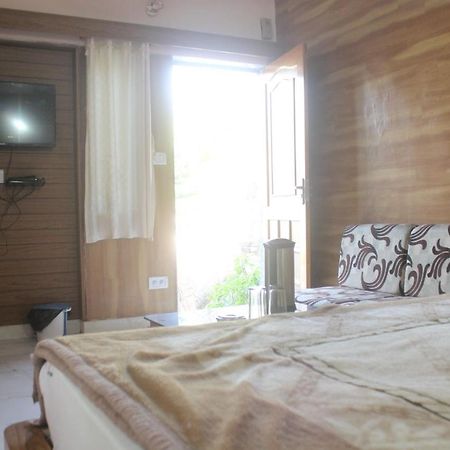 Cozy Room On Neelkanth Road Mount Abu Luaran gambar