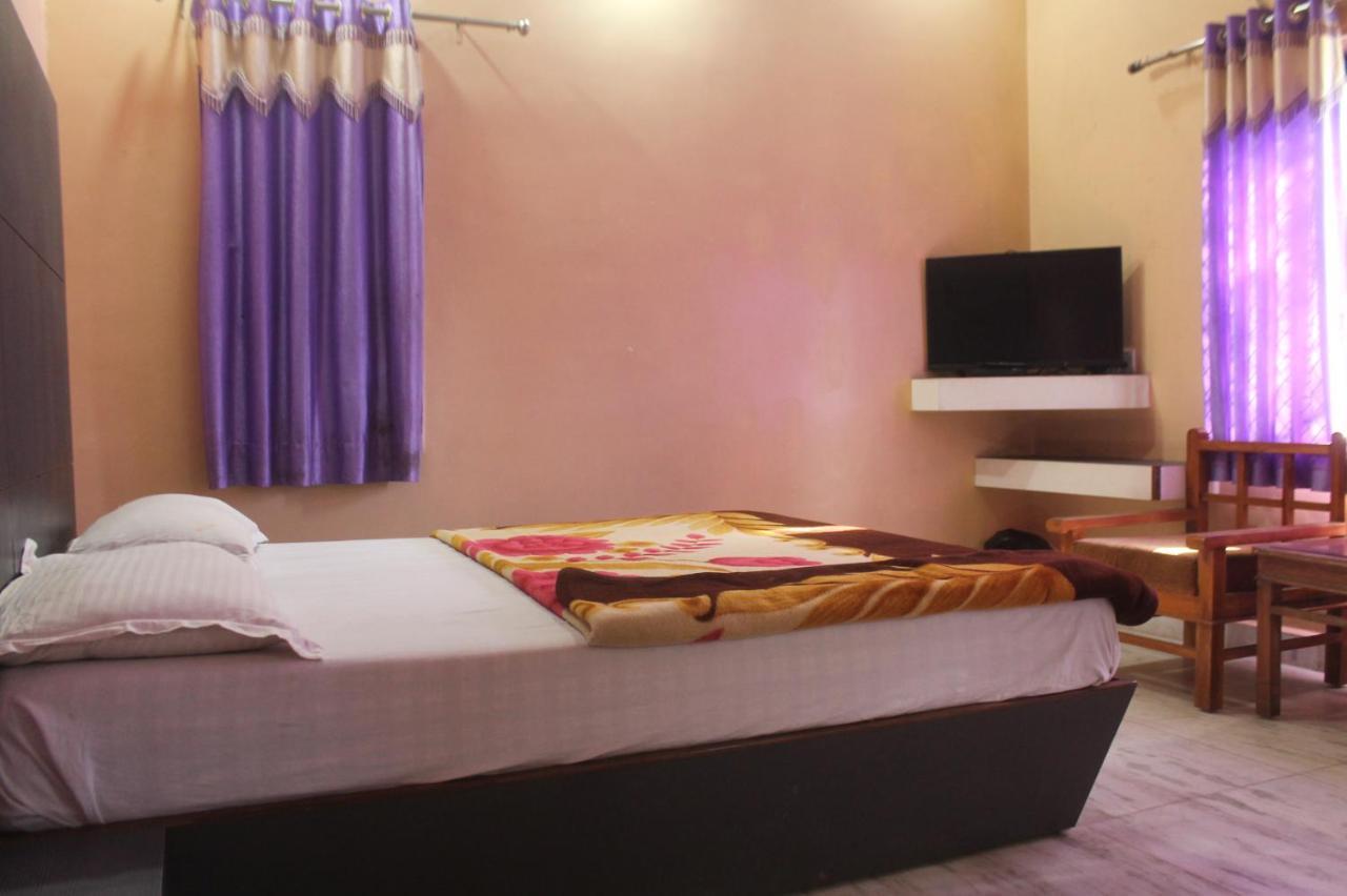 Cozy Room On Neelkanth Road Mount Abu Luaran gambar