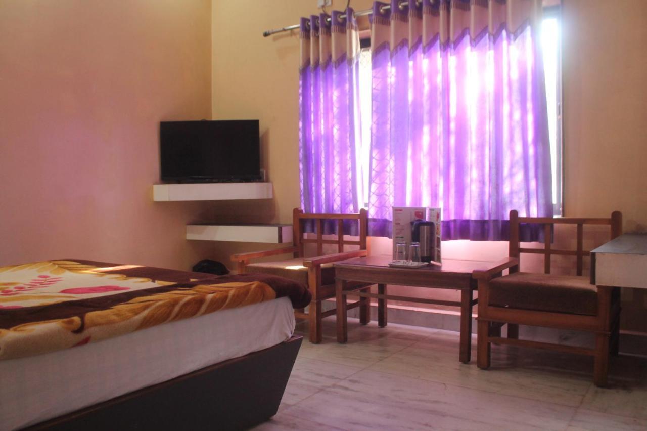 Cozy Room On Neelkanth Road Mount Abu Luaran gambar